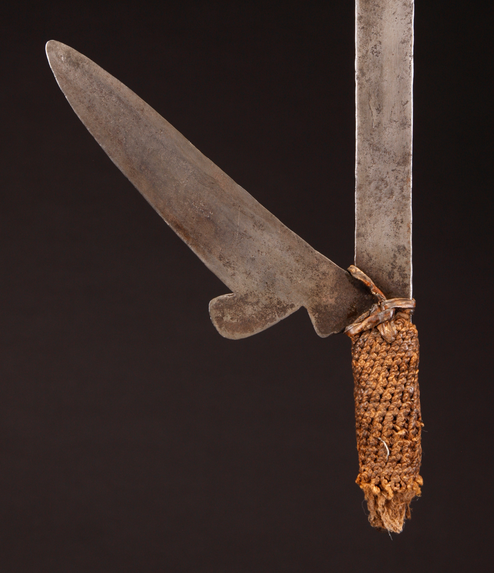 AF607: Azande Throwing Knife