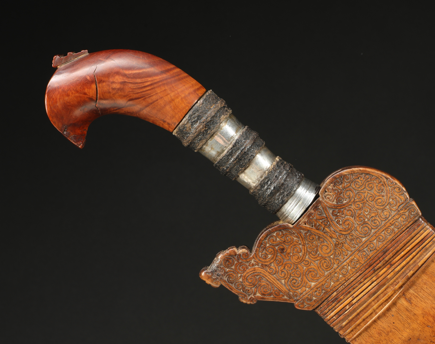 PH805: Moro Barong Sword