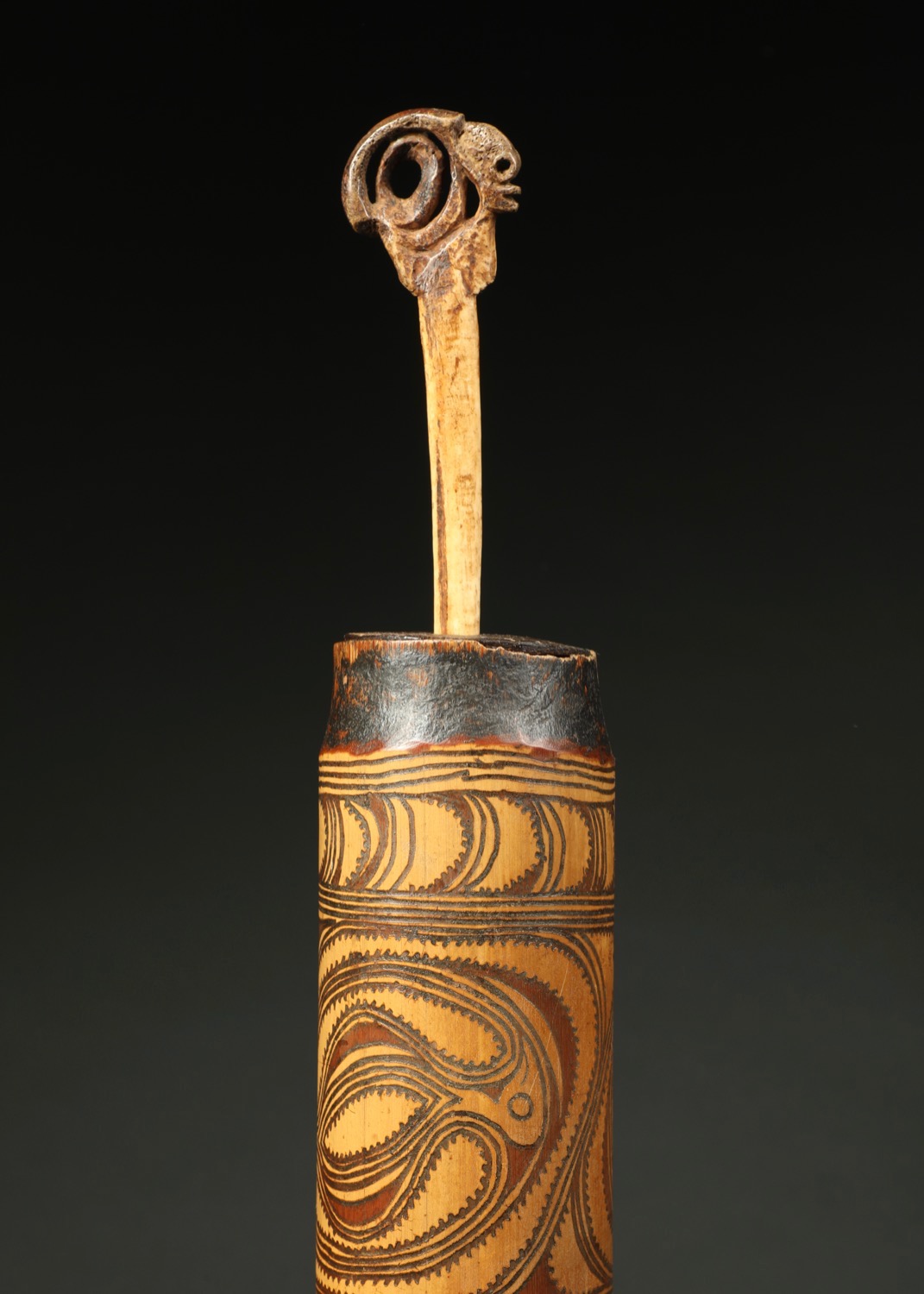 Tribal Art :: Oceanic Art :: OC598 :: Sepik Lime container