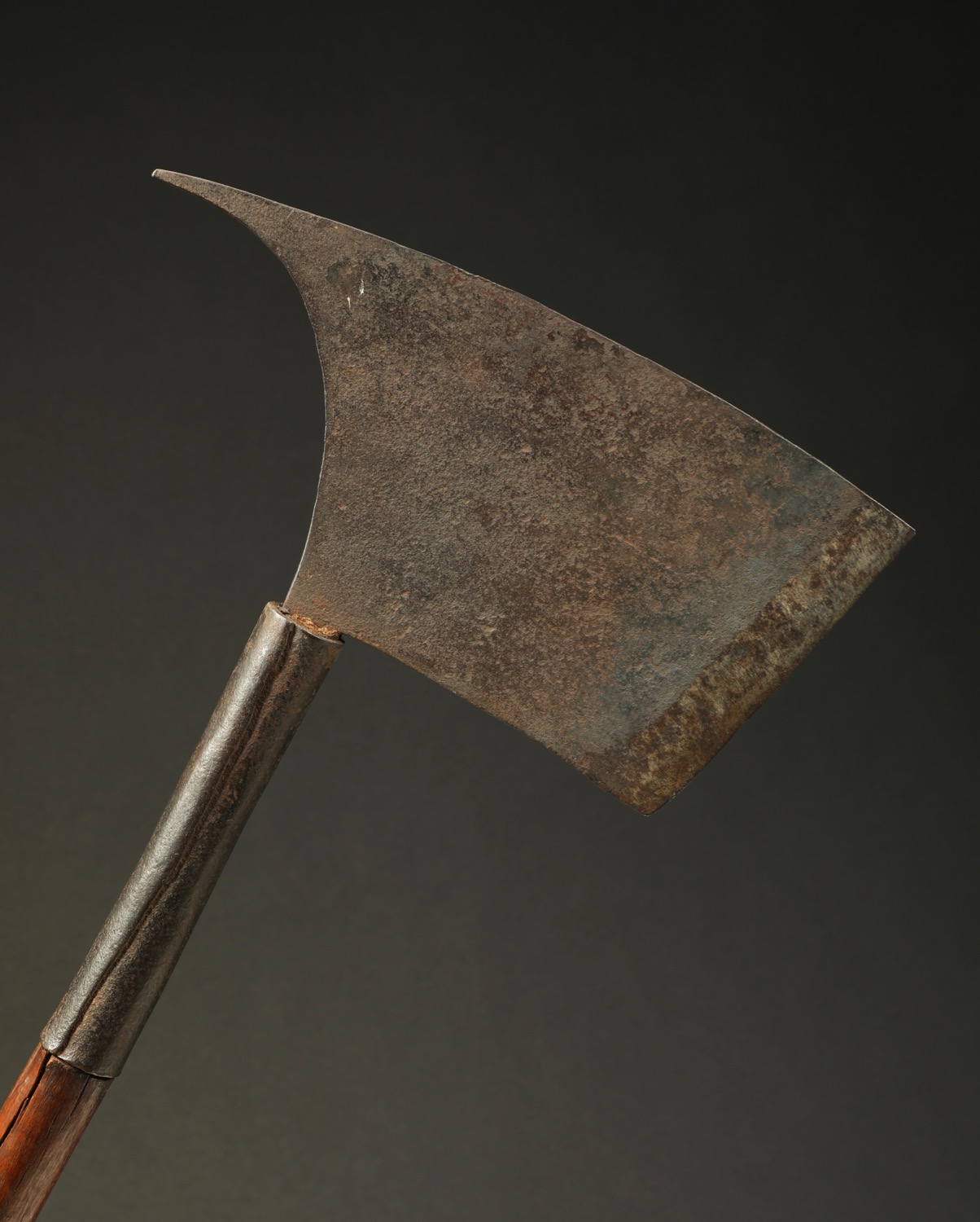 PH816: Ifugao Head Axe