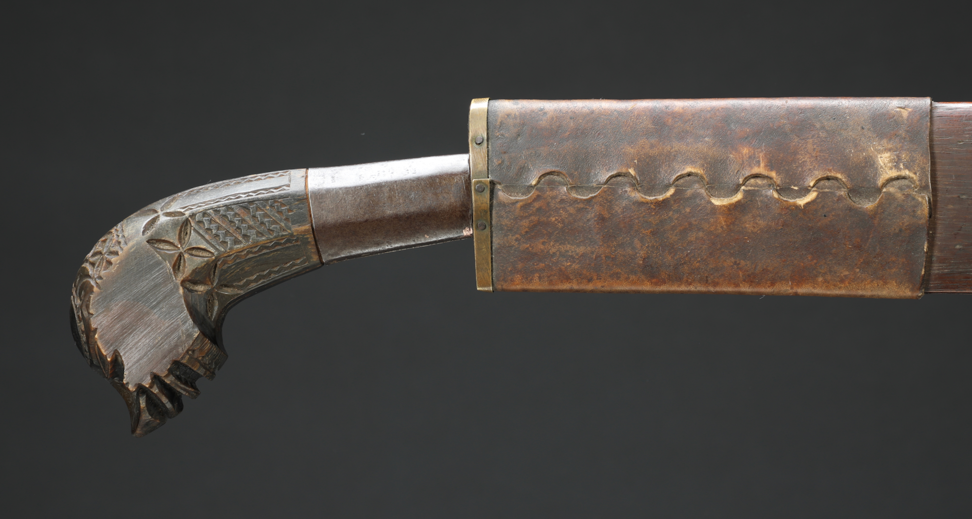 PH828: Visayan Tenegre Sword