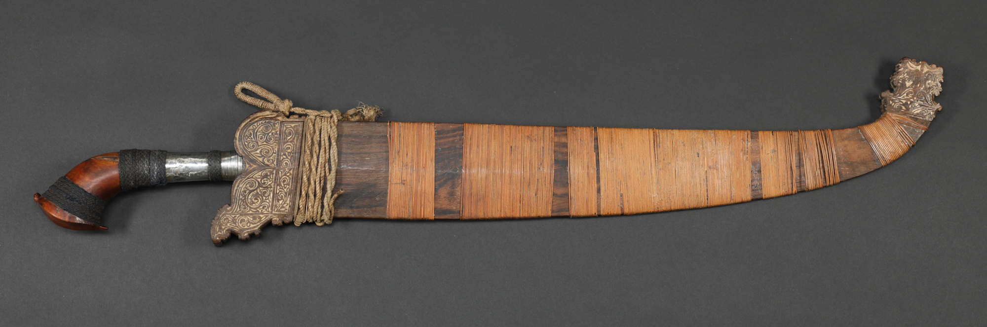 PH832: Moro Large Barong Sword