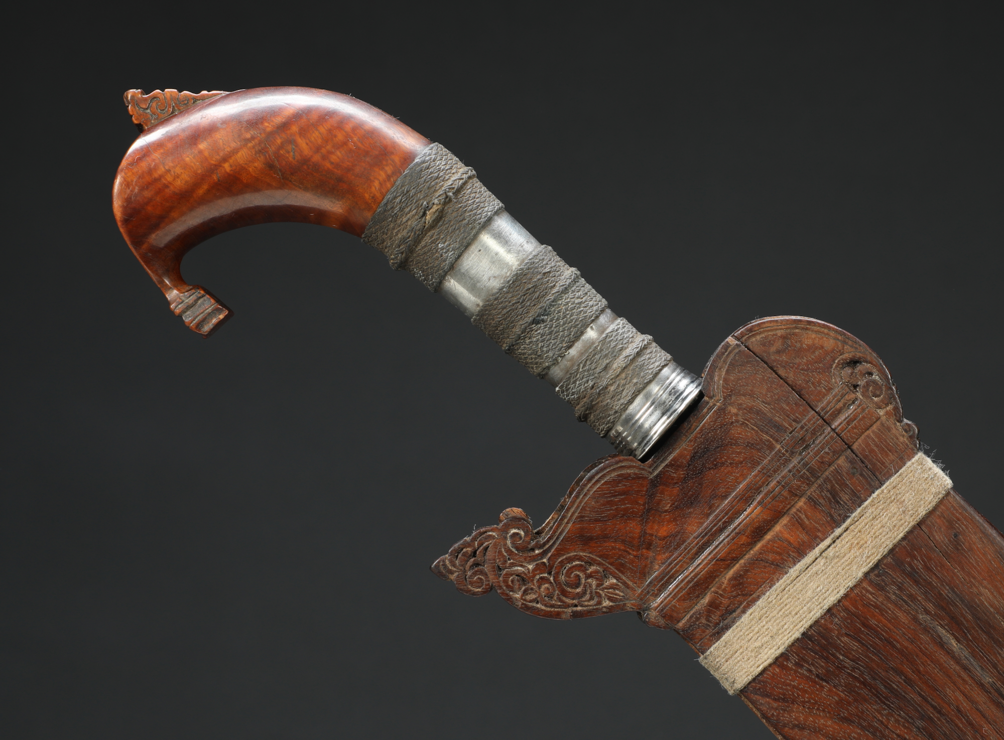 PH833: Moro Barong Sword