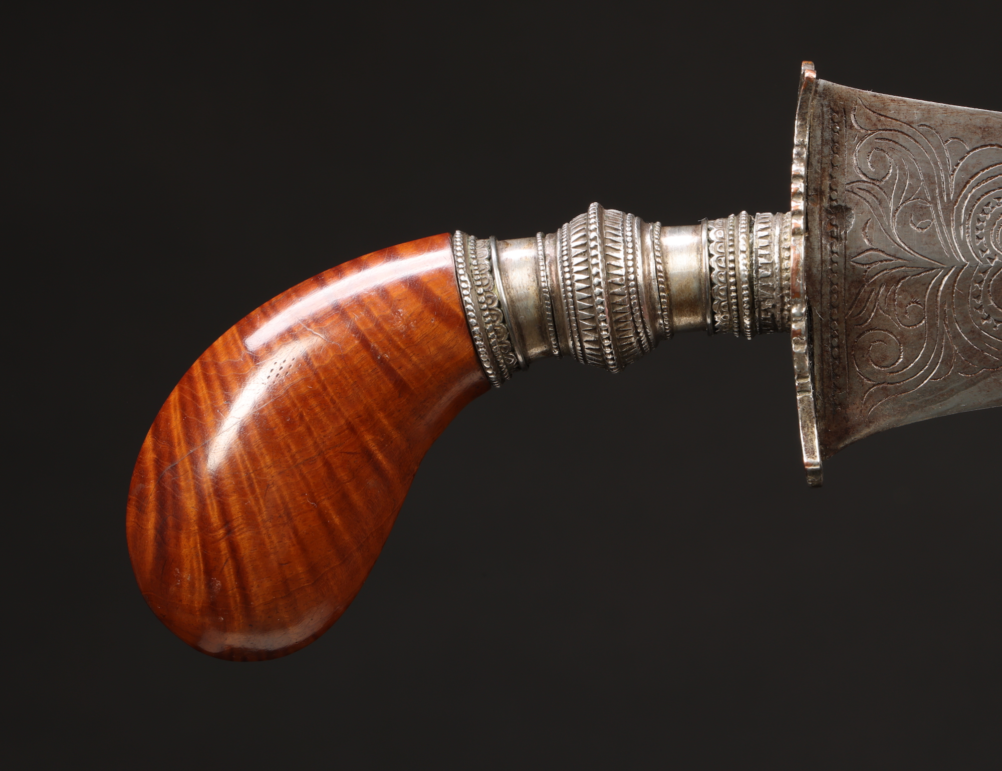 PH840: Moro Punal Dagger