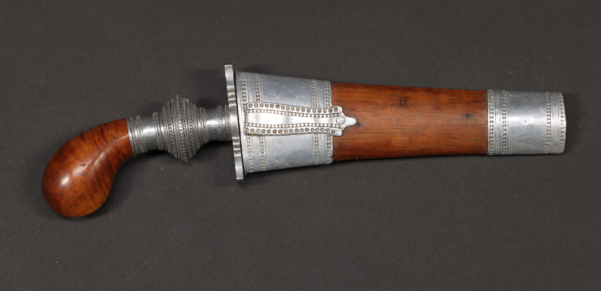PH841: Moro Punal Dagger