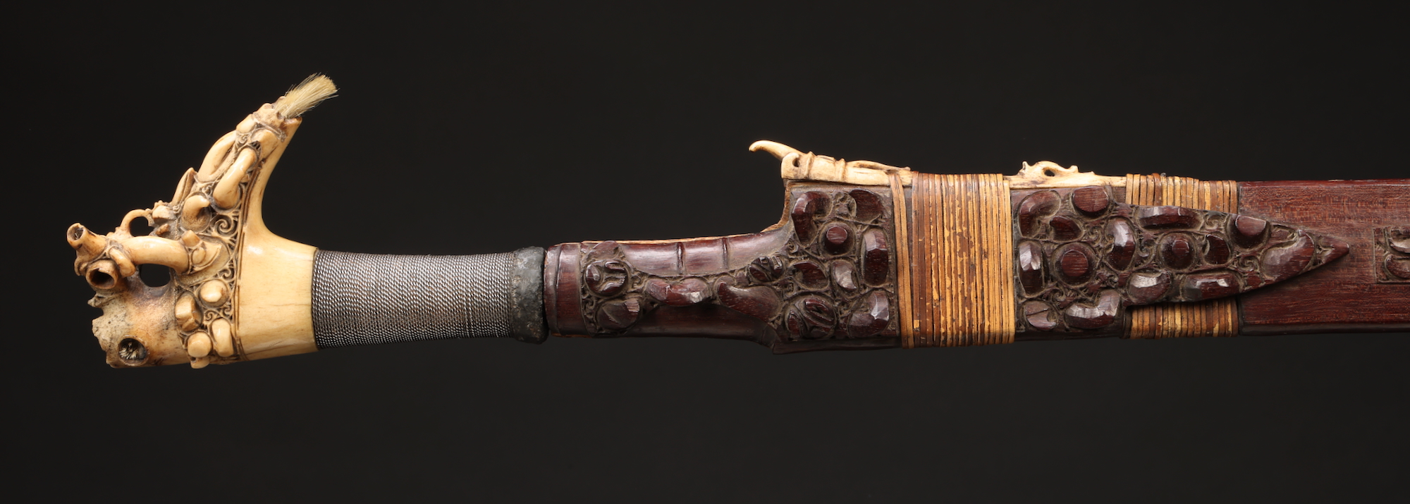 INDO810: Dayak Mandau Sword
