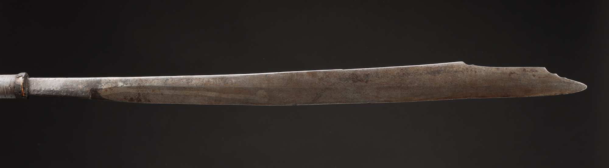 INDO810: Dayak Mandau Sword
