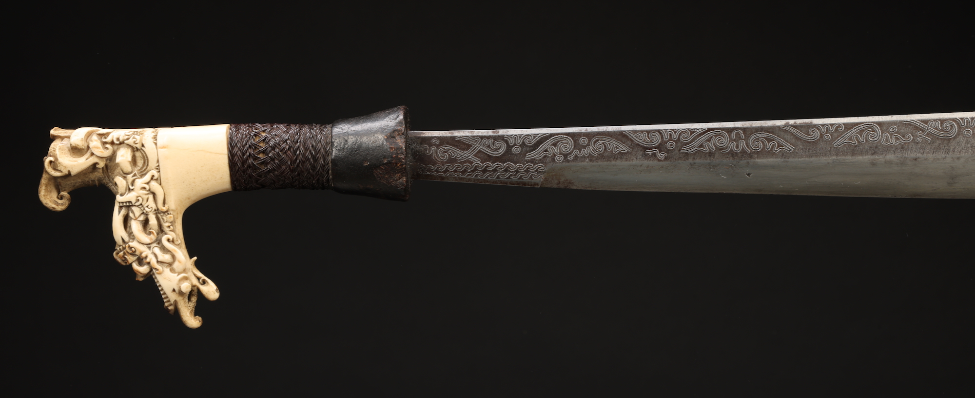 INDO811: Dayak Mandau Sword
