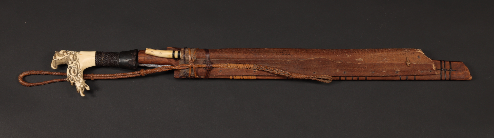 INDO811: Dayak Mandau Sword