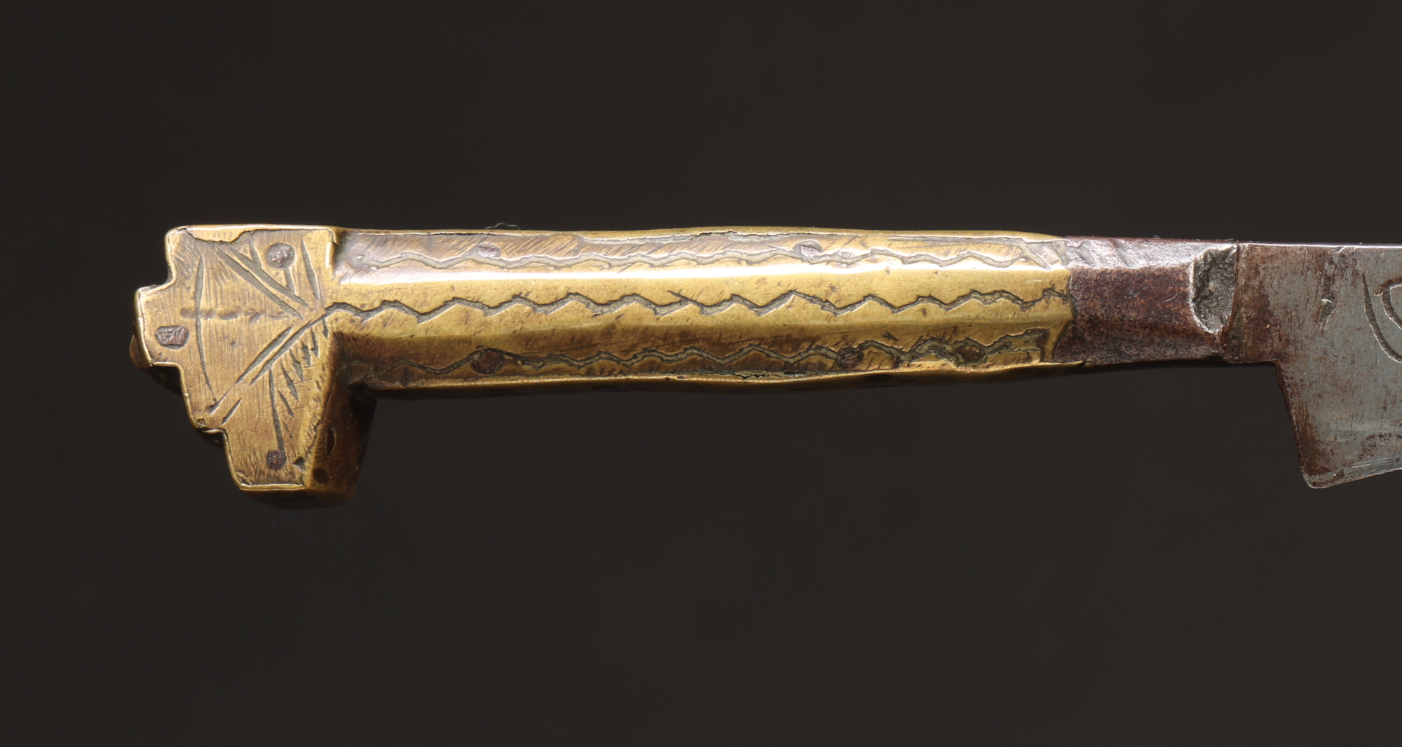 AF654: Flyssa Dagger