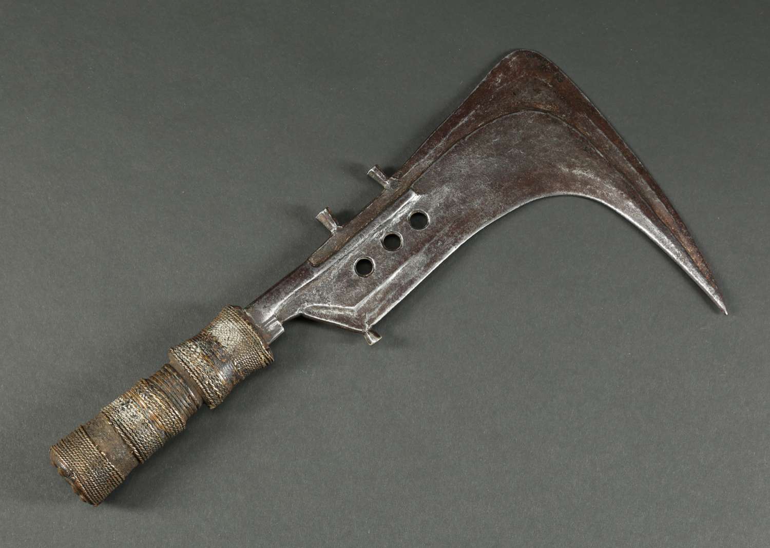 AF635 : Mangbetu Sword