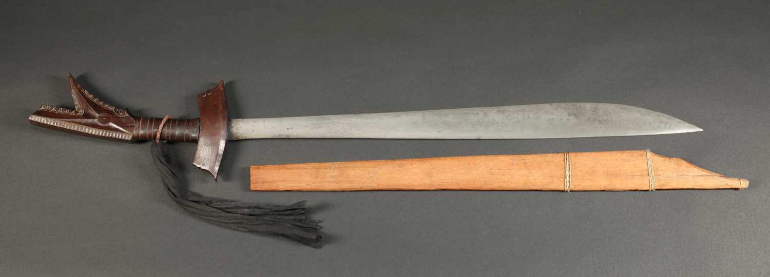 PH792 : Moro Kampilan Sword