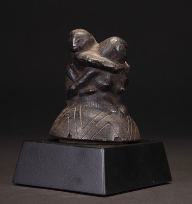 INDO573: Dayak Stone Top