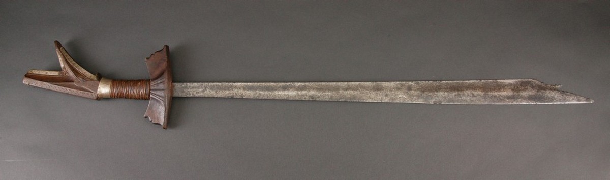 PH492: Moro Kampilan Sword