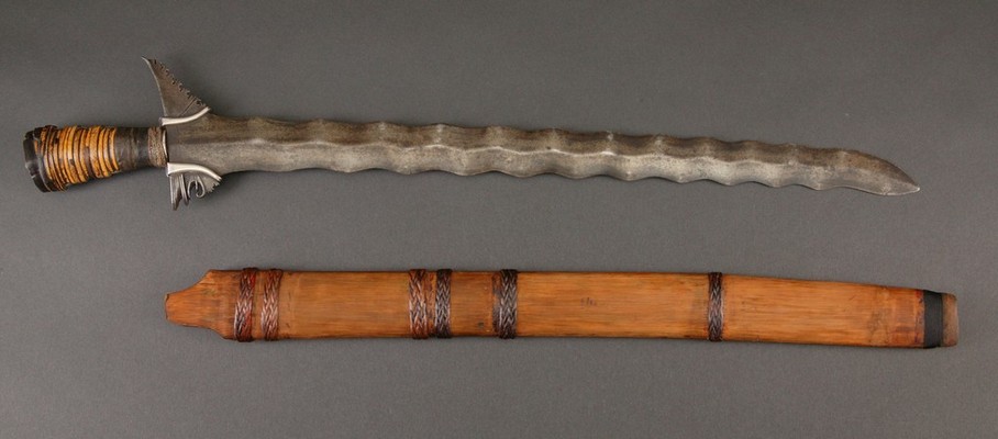 PH493: Moro Battle Kris Sword