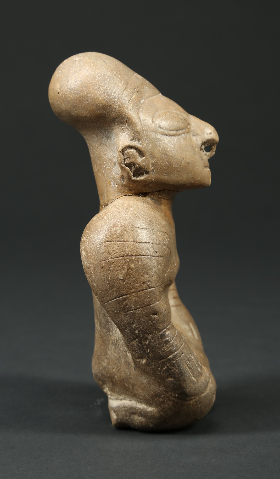 PC420: Guangala sitting figure