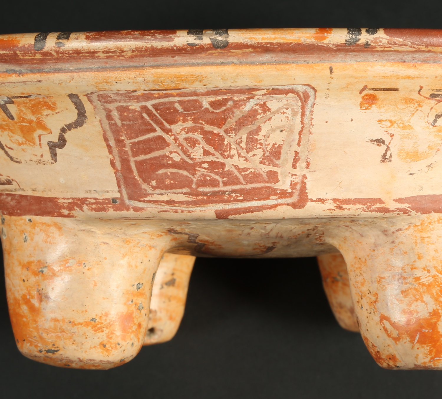 PC422: Mayan Tripod Bowl