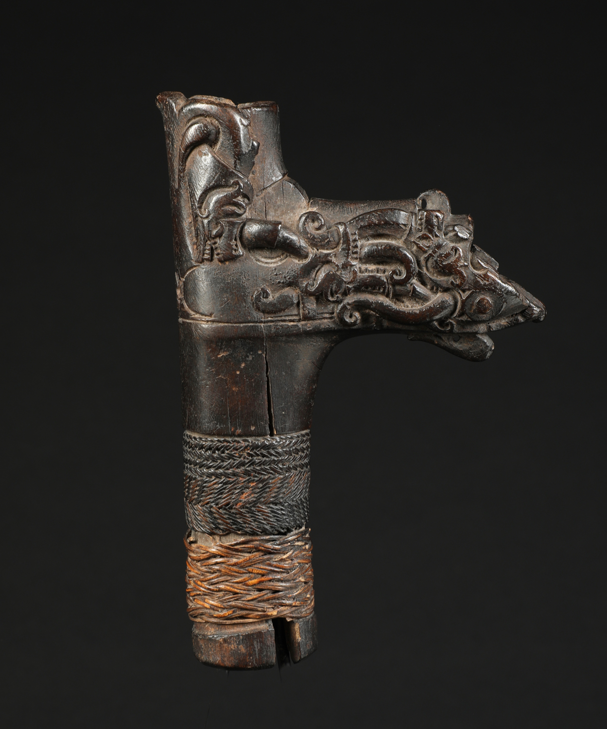 INDO785: Dayak Mandau Handle